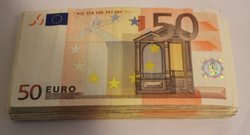 Bundles of 50 Euro