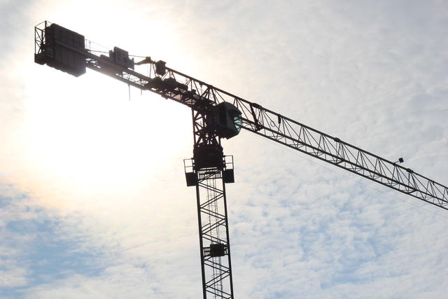 Construction crane - free image