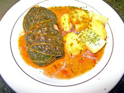cooked cabbage leaf packet