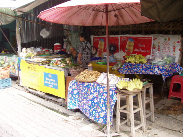 food store in the market - free image