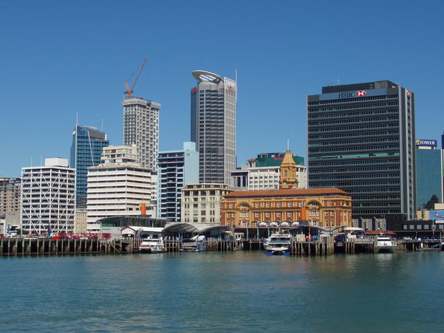 High Rise buildings in the bank of river - free image