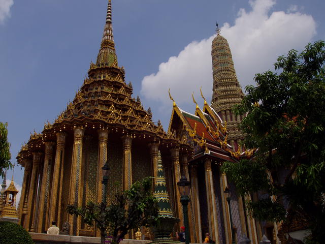 Phra Mondop the library - free image
