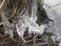 A tapering spike of ice