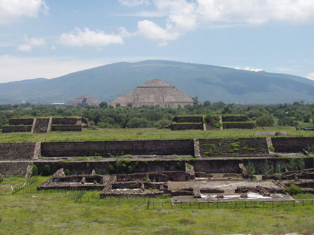 Avenue of the Dead - free image