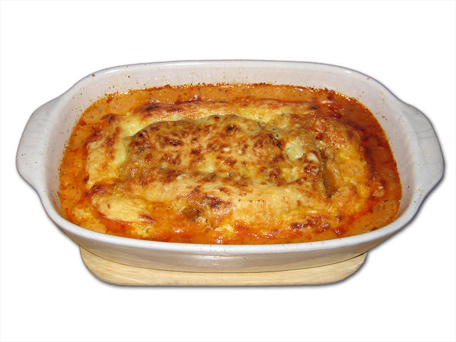 baked lasagna - free image