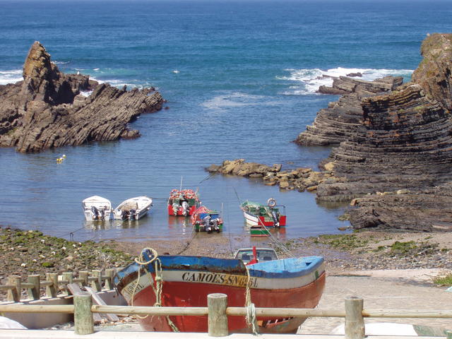 Boats parking - free image