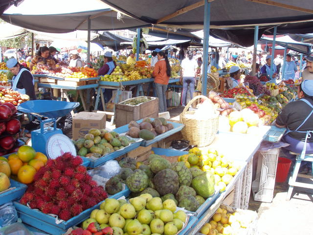colorful fruit market - free image