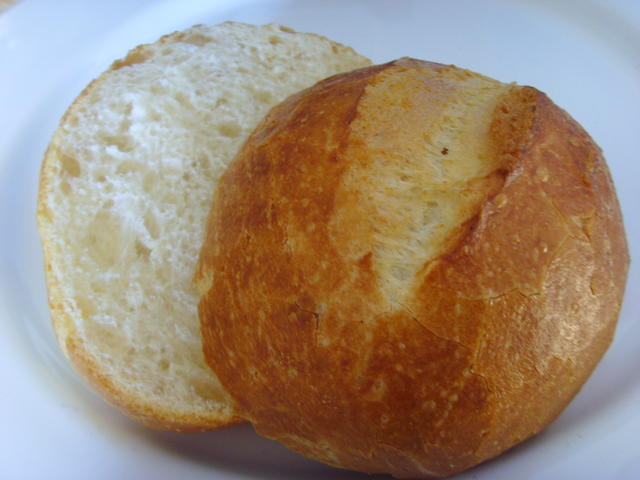 cut bun - free image