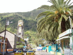 Hawaiian town in the valley