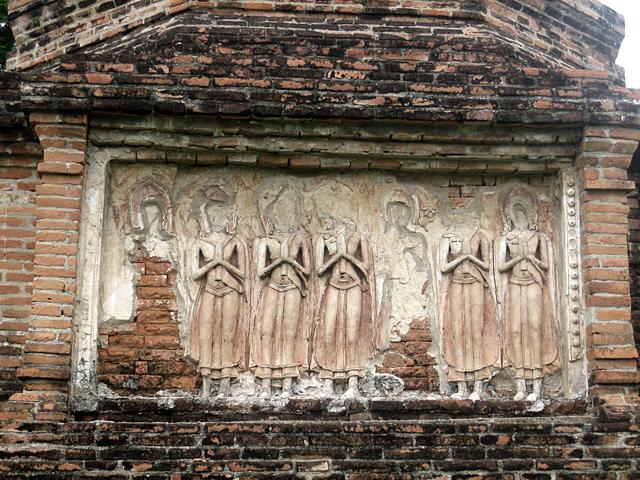 Interesting frontwall of the monastery - free image