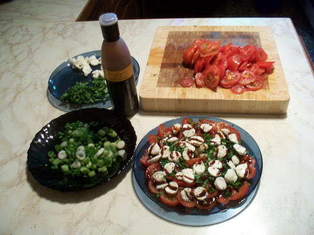 italian mozarella salad - free image