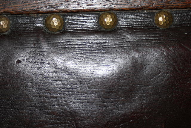 leather and wood - free image