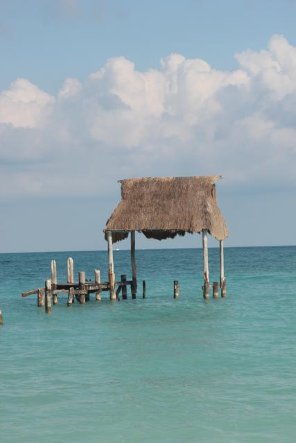 old wooden pillars - free image