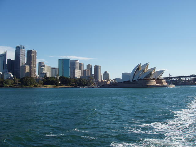 Opera house - free image