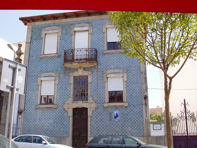 portugese building - free image