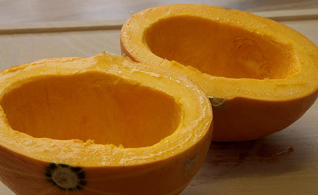 pumpkin halves - free image