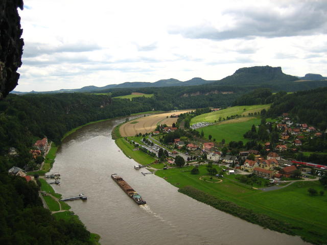 restaurant beside river - free image