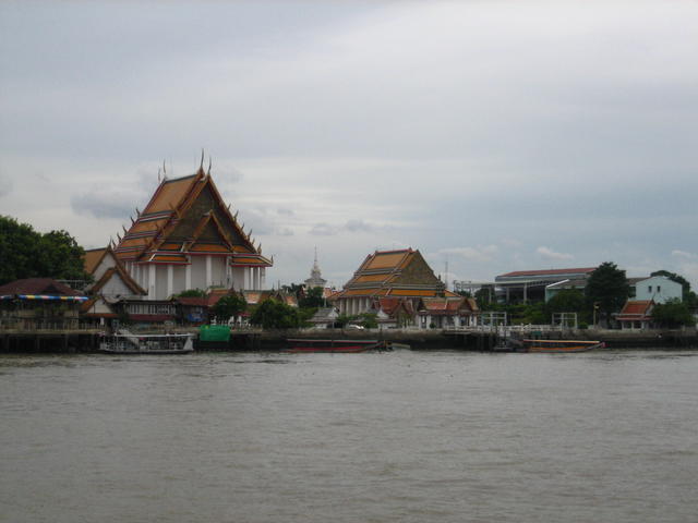 Riverside pagoda - free image